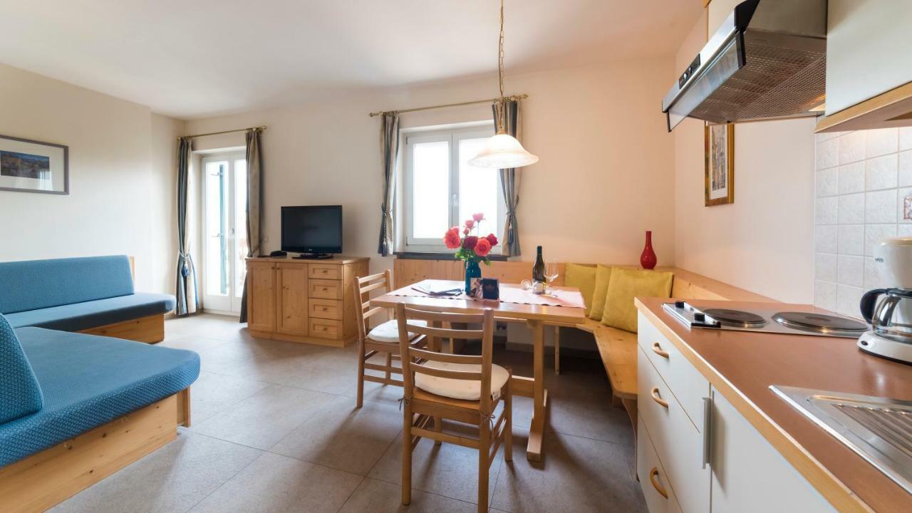Hotel Weingut Klosterhof カルダーロ エクステリア 写真