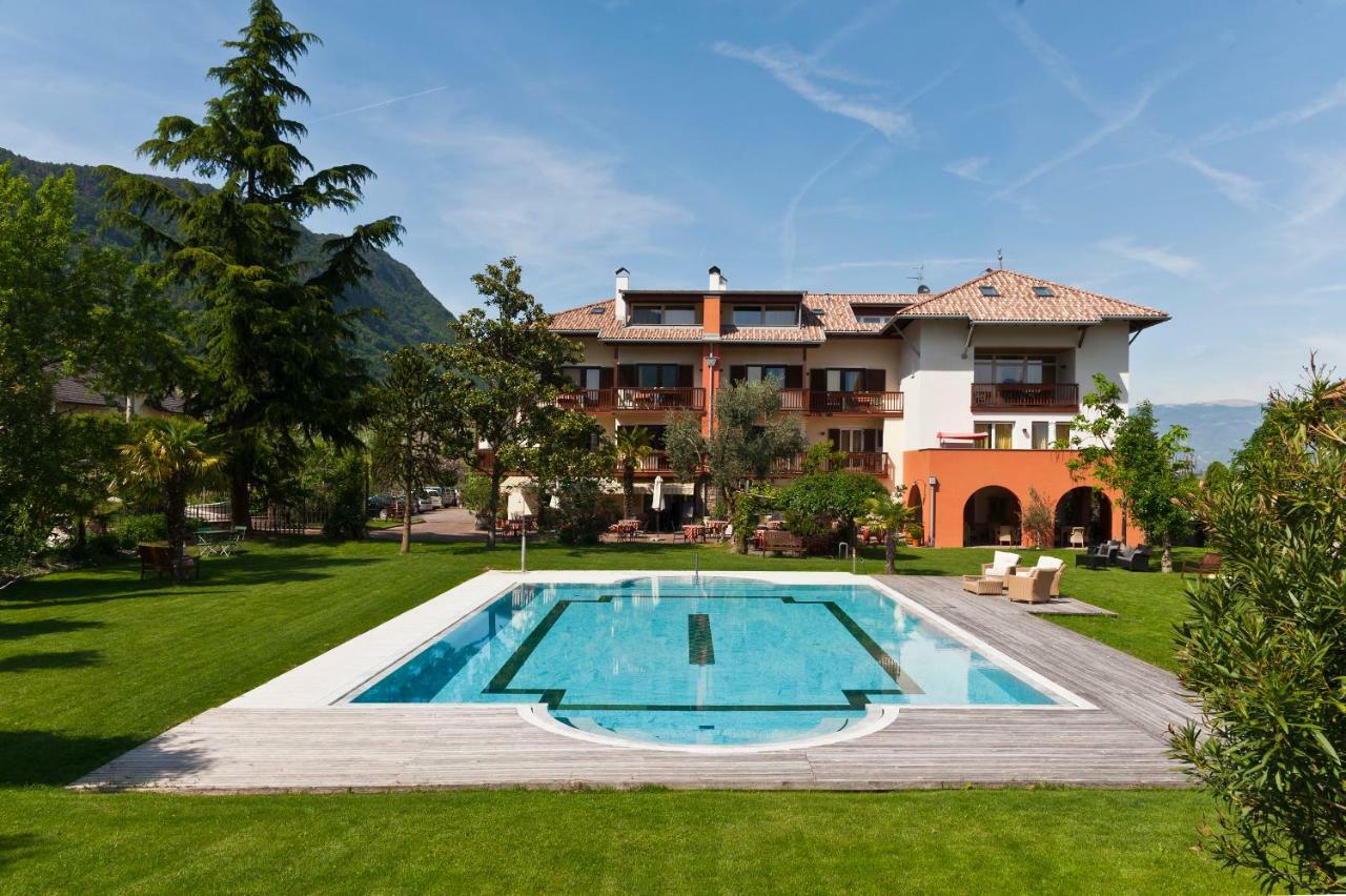 Hotel Weingut Klosterhof カルダーロ エクステリア 写真