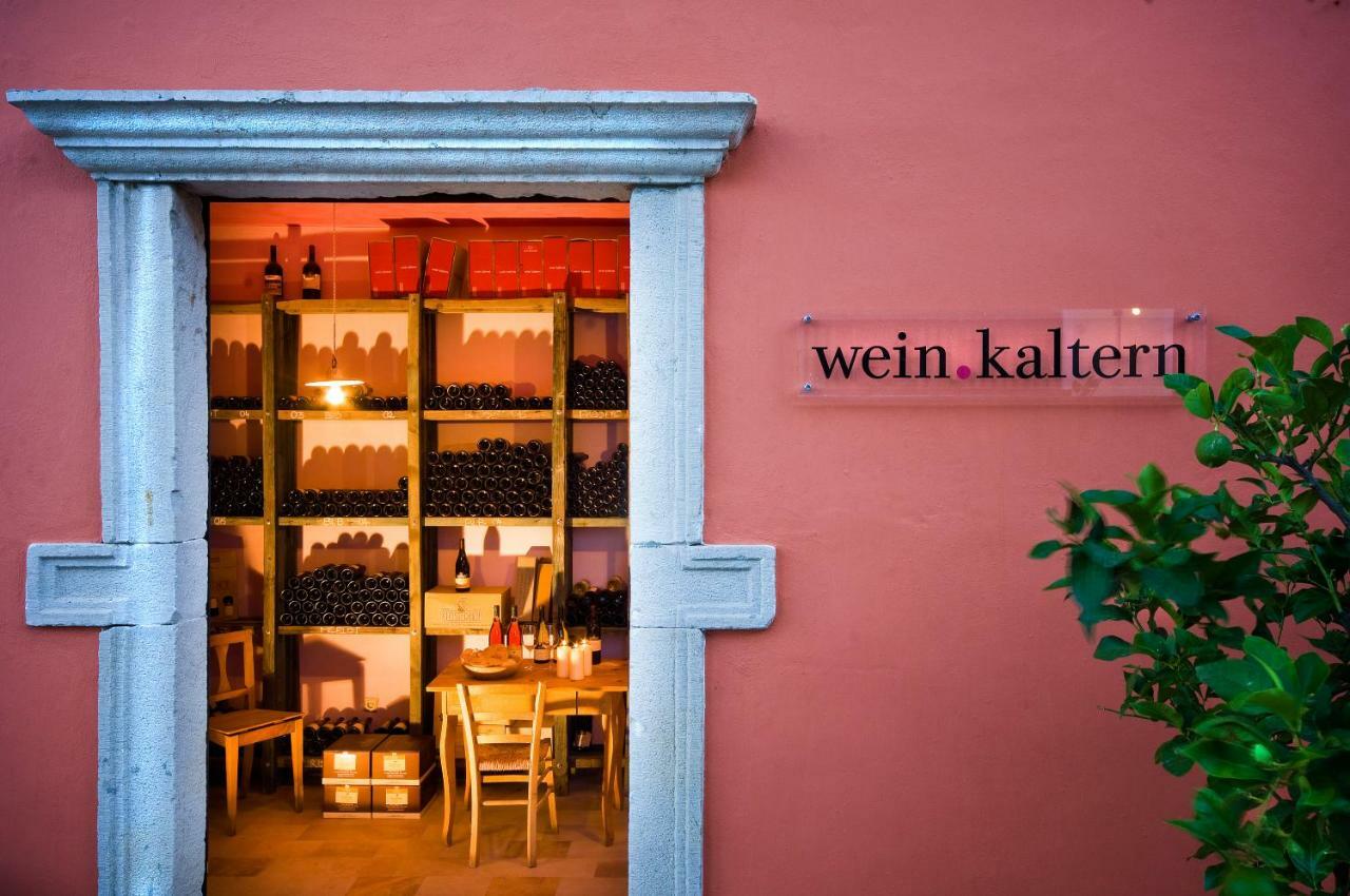 Hotel Weingut Klosterhof カルダーロ エクステリア 写真
